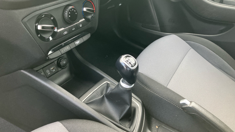 Hyundai i20 1.2 MPi SE 5dr Petrol Hatchback